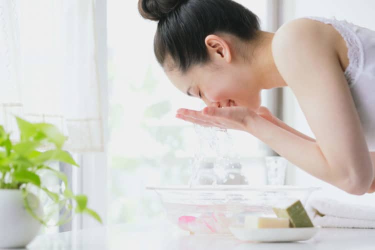 Cách sử dụng trà túi lọc chăm sóc cho đôi mắt sáng khỏe 3
