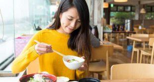Biếng ăn ở người lớn: Trị sớm kẻo bạn thành bộ xương di động! 28