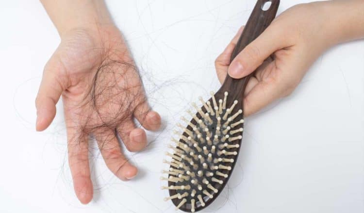 7 cảnh báo sức khỏe từ mái tóc bạn không thể xem thường! 4
