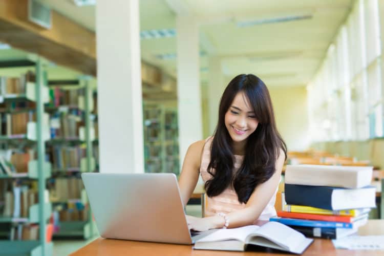 12 lý do tại sao bạn nên tự hào là phụ nữ ngực nhỏ 2