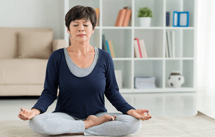 Thiền và yoga xoa dịu tình trạng ù tai