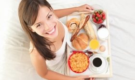 Top 8 Lý do bạn nên ăn sáng đầy đủ và thường xuyên